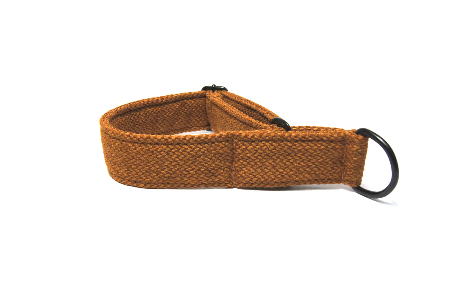 Brown woolen half-choke collar