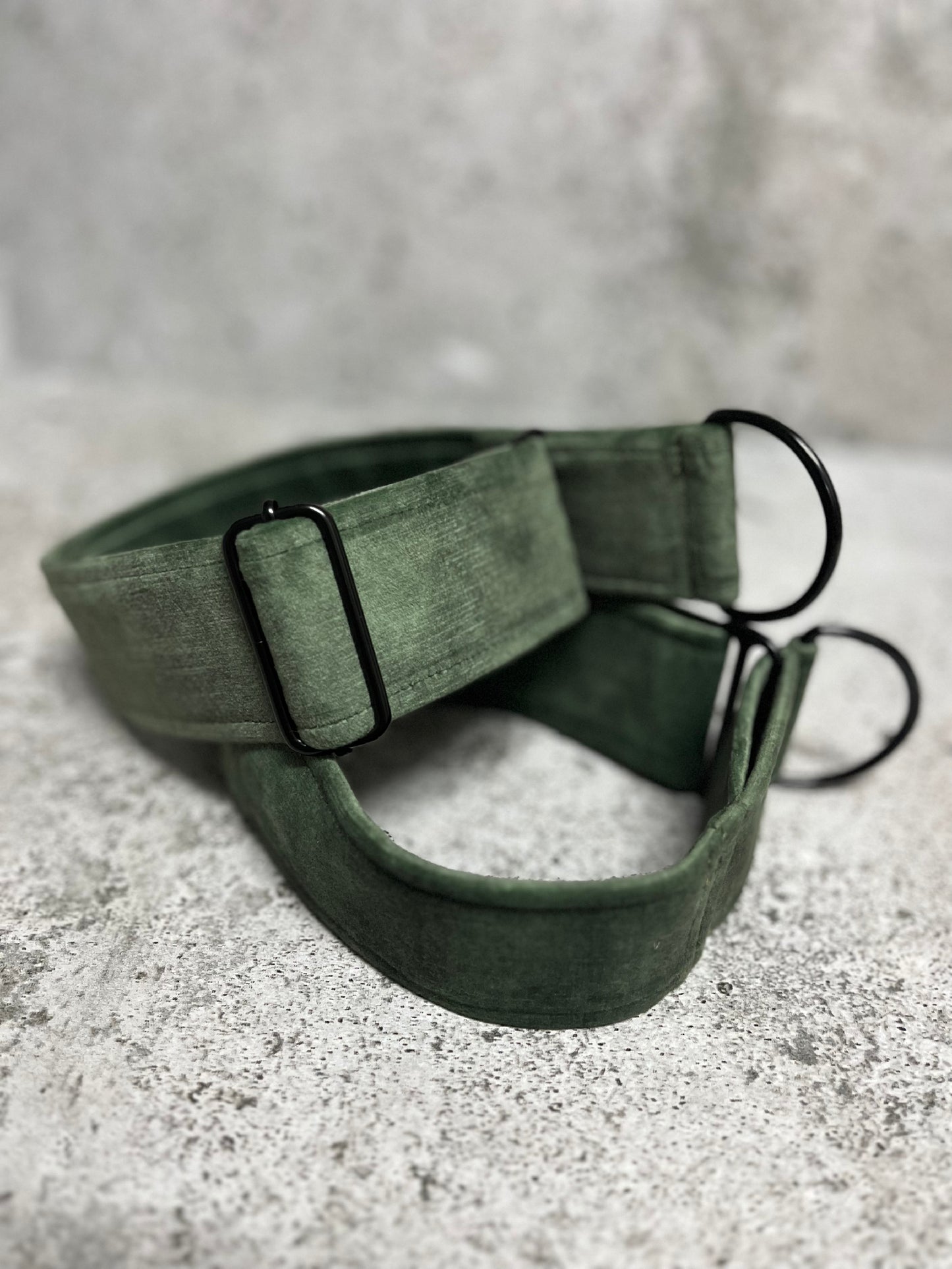 Skien half-choke collar